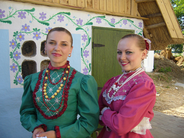 Какие серьги носили казачки женщины
